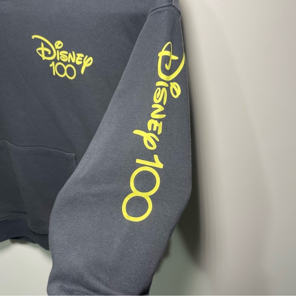 H&M Kids Disney 100 years Hoodie Black Graphic Sweatshirt Mickey Minnie 6-7Y - Picture 7 of 10